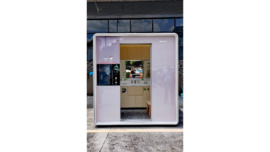 public modular baby care room