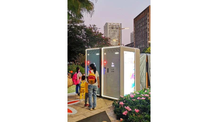 modular public restroom for outdoor market