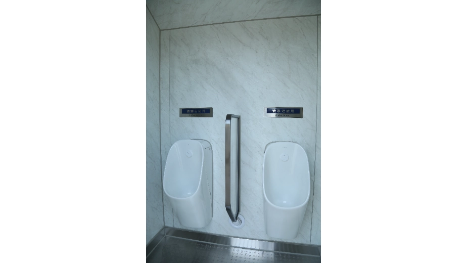 modular toilet unit six compartments