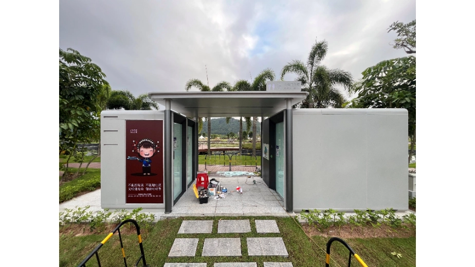 modular public restroom for scenic garden