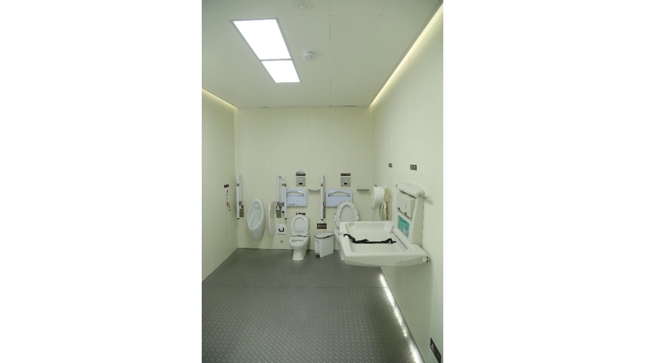 modular post style sanitation facility